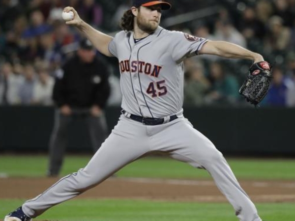 太殘忍了！太空人強投 Gerrit Cole「內角滑球」位移超噁心，打者揮棒落空還 360 度慘摔糗翻天！