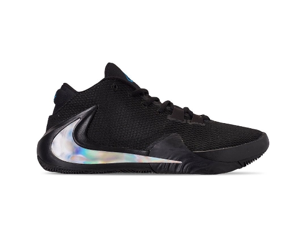 金屬感迷人大勾，字母哥 Nike Freak 1 奪走球場目光！