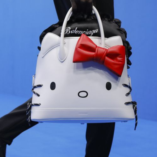 Hello Kitty 也來走時裝週？街頭霸主 Balenciaga 2020 大秀再度惡搞時尚，但這次你還會想跟風嗎？