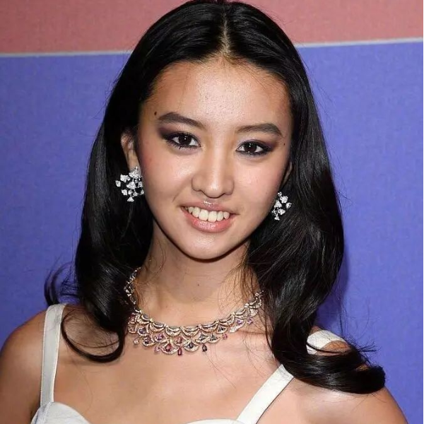 【明星也會醜】木村女兒也會出錯！木村光希這個「妝容 Bug」驚嚇到讓酸民直喊：阿姨好⋯