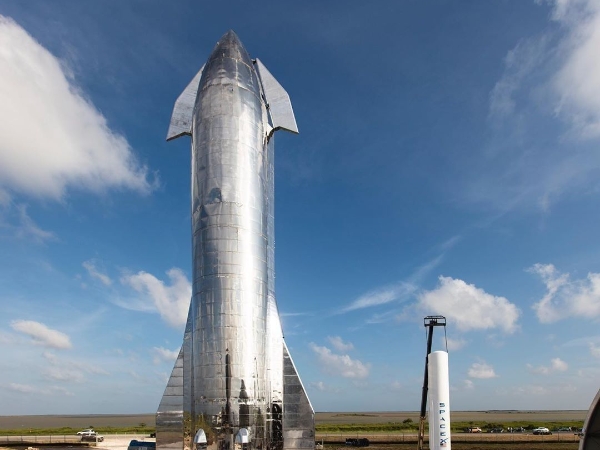 最狂火星漫遊？ Elon Musk 打造超巨型火箭將可承載百人
