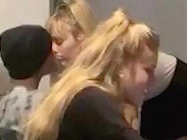 分手前女友兩週後!麥莉被直擊親吻新男友確認新戀情,對象竟是 Gigi Hadid 舊愛!
