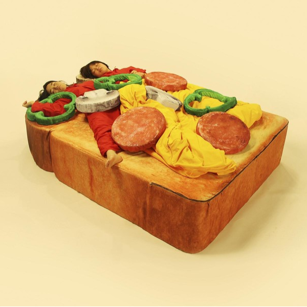 半夜持續被餓醒！日本推出超可口披薩吐司床