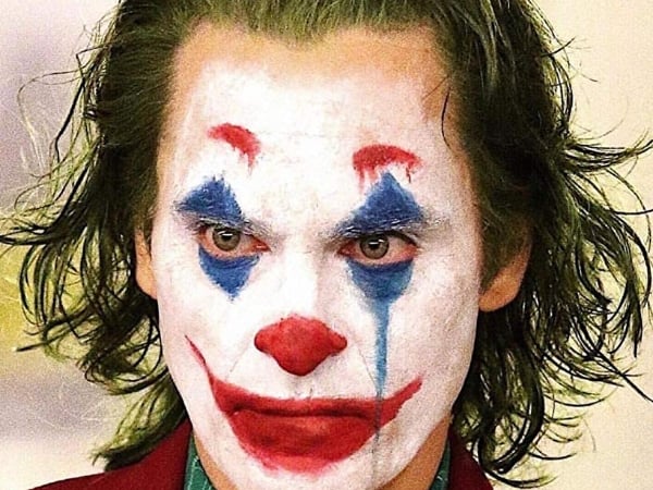 沒有高智慧罪犯的風采?《小丑》導演語出驚人:「亞瑟可能不是真正的 Joker」!