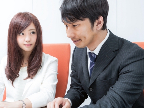 一分鐘了解「男人真的喜歡妳會有的 5 個表現」，直接辨識渣男和真心專情男！