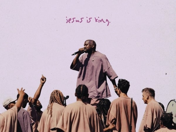 Kanye West 的新專輯 "JESUS IS KING" 無限期延宕，但信仰卻越燒越火！