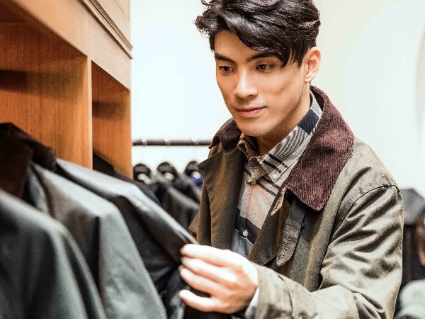 金獎級明日之星 林哲熹 出席Barbour 125周年暨秋冬發表會 著穿百年復刻油布風衣 期許自己的經典作品