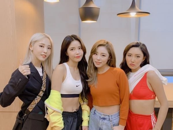 平均身高居然這麼嬌小！Mamamoo 成員為何看起來都有 170 cm？全靠這兩大「顯高關鍵」！