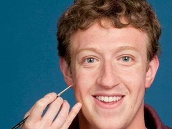 Facebook 創辦人「馬克祖克柏蠟像」比本尊還像人類,引網友驚呼:太不可思議!