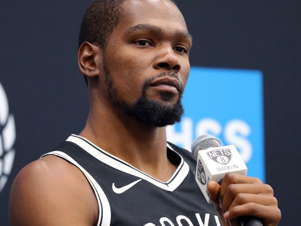 竟然沒有 Curry?Kevin Durant 評選心中「最欣賞 5 名球員」,名單讓人有些出乎意料...