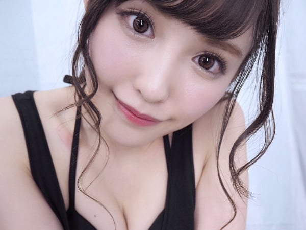 今晚就用這髮型讓男友撲倒吧!AV 女優橋本有菜 3 款「撩人長髮造型」女孩們還不學起來?