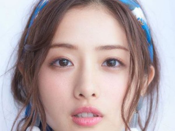「她」魅力更強！日本萬人票選 30 代最美女星，「鄉民老婆」新垣結衣只得到第 3 名？！