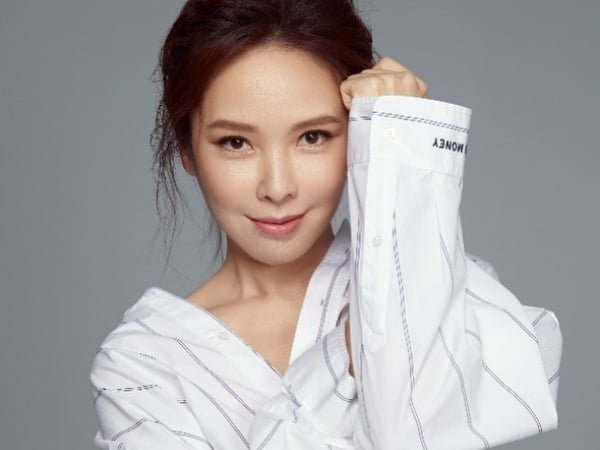 根本韓劇女主角！天心「韓式婚紗照」美翻天、「年輕辣照」遭起底：凍齡 4 秘方跟著曝光！