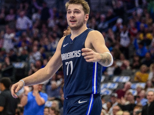 NBA 速報／抱歉是我太強！Doncic 再砍 35 分大三元締造誇張紀錄，首節爆發 22 分一人完爆勇士！
