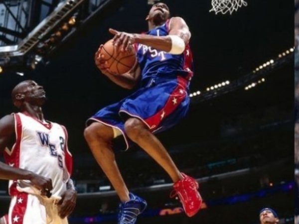 薑還是老的辣！這 5 雙球星簽名鞋你們認識嗎？老球迷說：「AI、T-Mac 巔峰時代你們剛出生吧⋯」