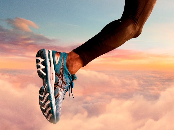 ASICS GEL-NIMBUS 22 全面升級更舒適 頂級緩震跑鞋助力跑者柔軟備戰 迎戰台北馬   憑報名憑證享優惠