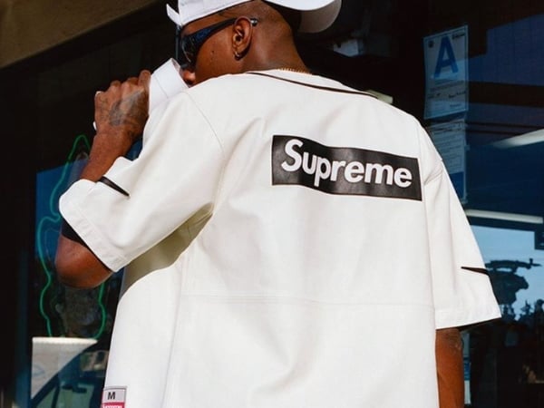 這次你買單嗎？Supreme x Nike 最新聯名曝光：網友預測最快搶翻的是這 2 樣「爆款好貨」！
