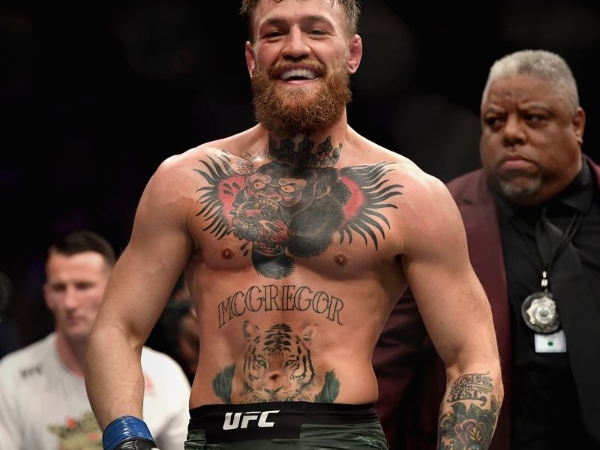 UFC「嘴炮哥」重出江湖！首戰死敵放話要 K 到他媽不認識