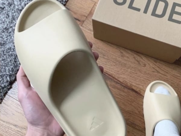 肯爺帝國太邪惡啦！最便宜的「Yeezy」居然這麼親民？網友說：「肯爺你還是先去做音樂好了⋯」