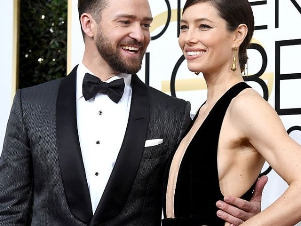 Justin Timberlake 曖昧牽手女演員被直擊,首度公開向老婆道歉「對自己的行為感到後悔」!