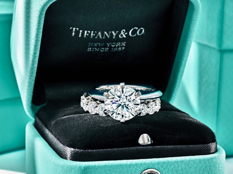 根本回憶殺！Tiffany、潘朵拉⋯那些年「國高中女生必追」的 3 大珠寶品牌，哪個才是你的最愛？