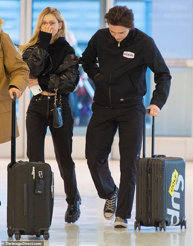 3 個月就換 4 任女友！布魯克林親密摟胸《變型金剛 4》正妹女主角 Nicola Peltz！