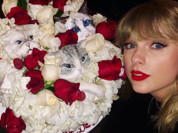 女神邁入輕熟女!泰勒絲開趴慶祝 30 歲生日,死侍夫婦、吉吉哈蒂德眾星到場祝賀!
