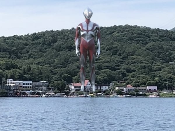 日本新版電影《真・奧特曼》首曝概念圖，網友：這個鹹蛋超人站姿怎麼有點呆？