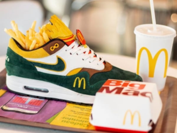 麥當勞準時上菜！國外客製師釋出「麥當勞 Nike Air Max 1」，這鞋舌大薯太放毒！
