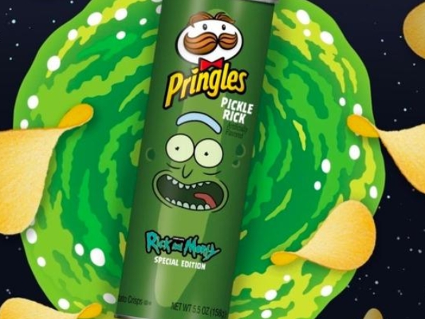 超ㄎㄧㄤ動畫！品客洋芋片攜手《瑞克和莫蒂》推出 Pickle Rick 獨家口味，醃黃瓜來襲！