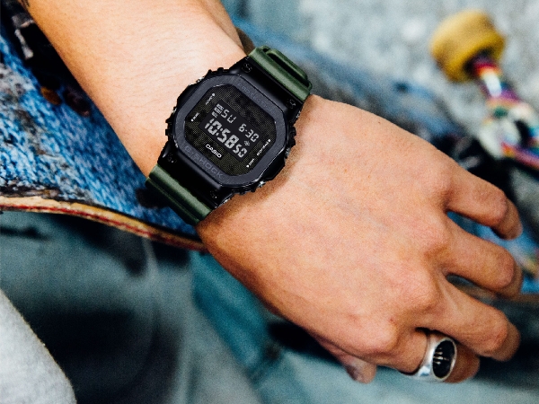 G-SHOCK經典錶款 5600系列再升級，金屬質感讓強悍態度更進擊！這個初戀情人我可以～