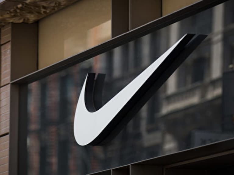 年底鞋壇震撼彈！Nike 推出「新政策」竟可能成為鞋頭們的「集體惡夢」？網友：「以後買鞋更難了⋯」