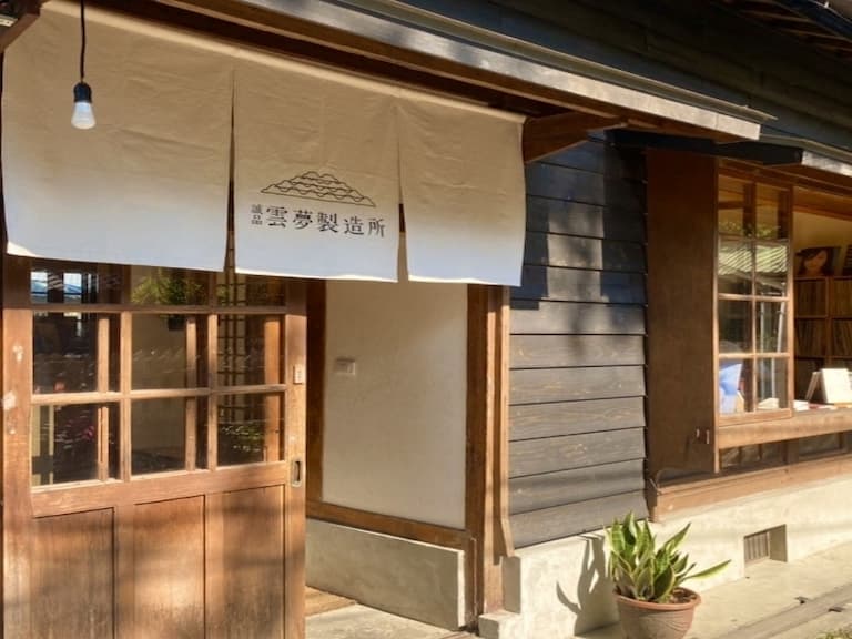 陷阱妹也能一秒變文青！全台 3 間特色書店推薦，美到想天天來看書