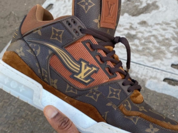 LV 大秀腳上焦點就是它!Virgil Abloh 竟把經典 AJ 3 拿來重製,網友:「我還不拿年終買爆它!」