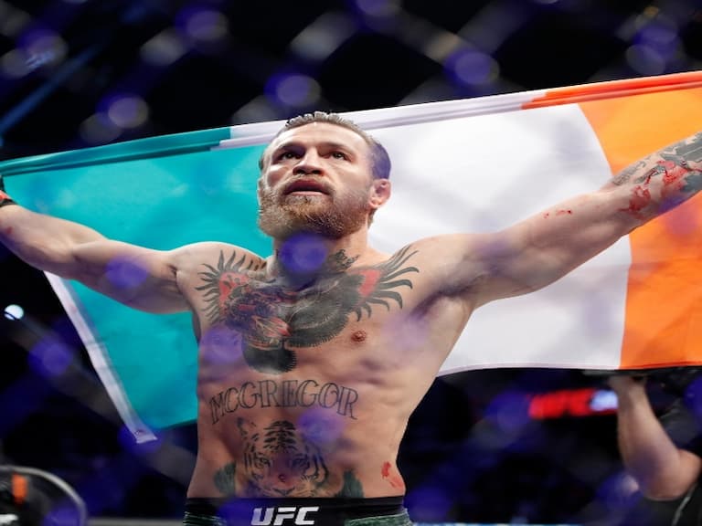 王者回歸！Conor McGregor 僅花 40 秒輕鬆 TKO 對手，「嘴砲」強勢回歸 UFC 首戰就超威猛！