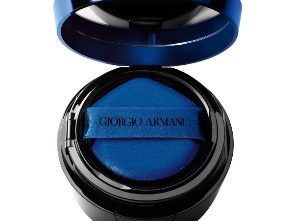 這是時尚配件吧？Armani、愛馬仕⋯近期 4 款「外觀美炸」化妝品只要「台幣 2000」就能入手！