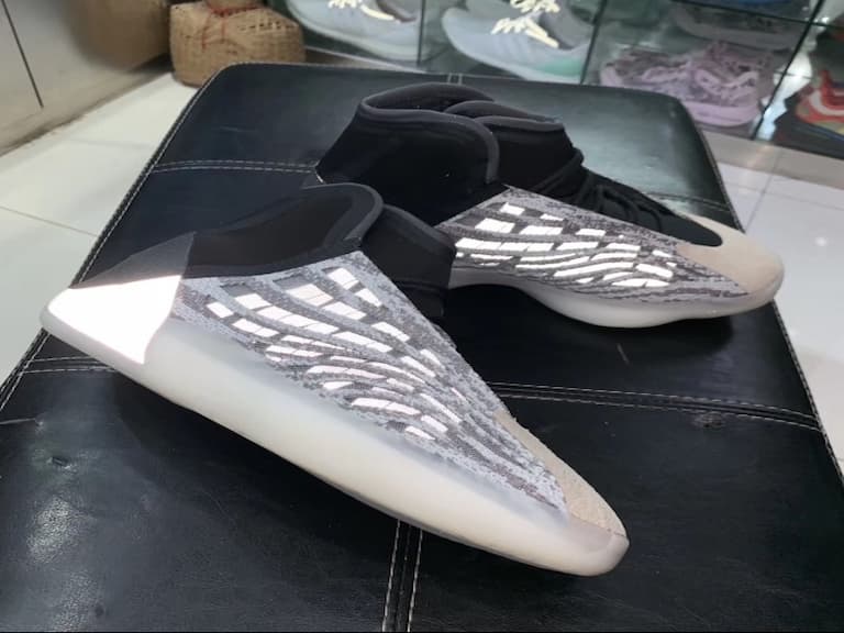 NBA 全明星賽根本曬鞋大會！詹皇、Yeezy⋯狂出人氣球鞋，鞋迷淚崩：「薪水守不住了」