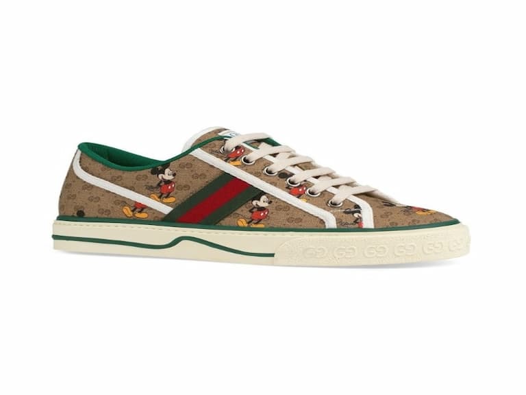 迪士尼聯名沒跟到？這次 Gucci 一連推出 7 雙美鞋，其中這雙滿版「米奇 Q 鞋」肯定要買爆它吧！
