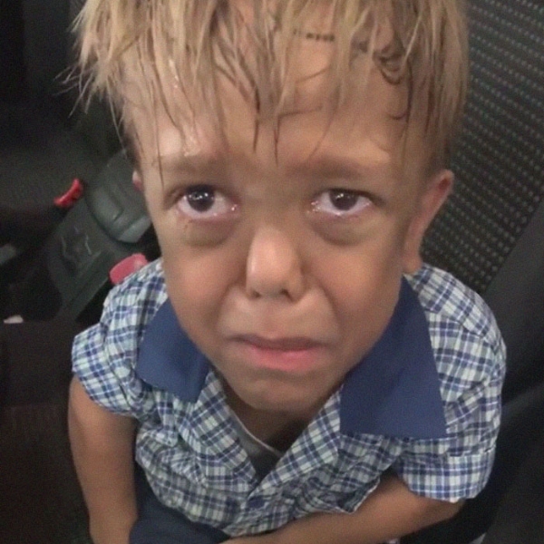 10 歲男童每天遭霸凌憔悴哭喊「我想殺了自己」，休傑克曼親錄影片為他加油打氣！