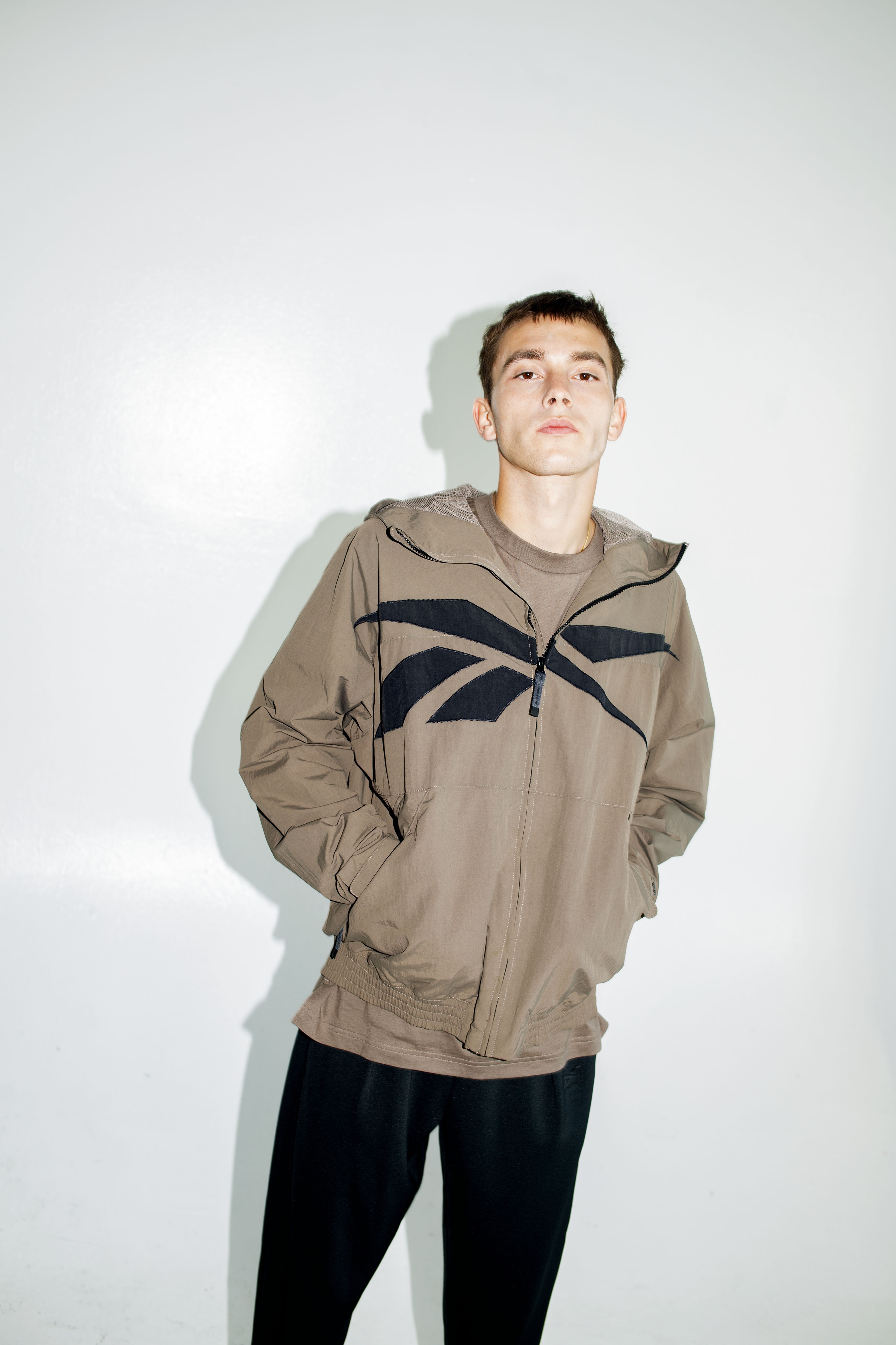 嘴砲拳王、韓饒舌歌手 Zico 都上腳這雙！Reebok「巷子內聯名好鞋」不用台幣 4 千就可以入手！