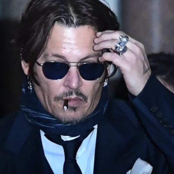 再反轉？強尼戴普私人簡訊曝光，露骨直言：我要燒死 Amber Heard 再X她的屍體！