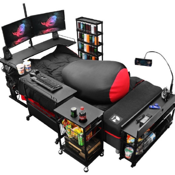 懶人夢幻商品！日本專為玩家設計「打電動床組」，讓你吃喝玩睡一伸手就能全搞定！