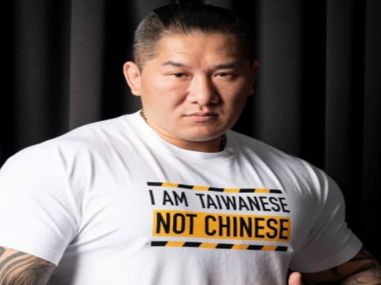 即將見證「漢之呼吸」!館長宣布將與《鬼滅之刃》推出聯名,網友:不只屌爆還要買爆!