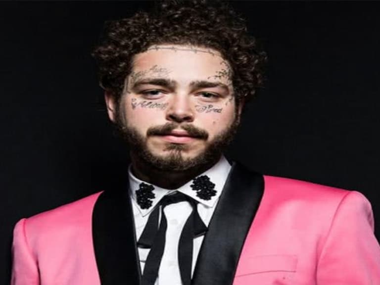 唱到一半昏倒!?Post Malone 演唱會上倒地不起!聽完「本人回應」後歌迷緊張:「身體還好嗎?」