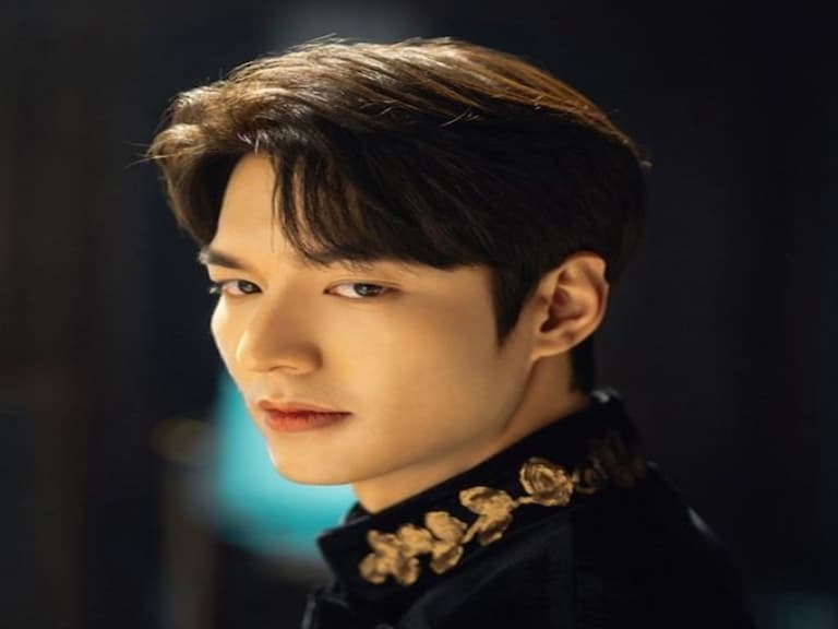白馬王子降臨！李敏鎬《The King：永遠的君主》前導預告，下個月 Netflix 開播！