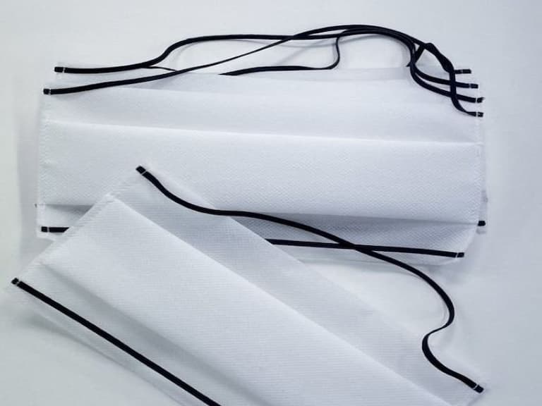 最時髦防疫戰隊!Dior 自行生產「超奢華口罩」曝光,網友瘋掉:「已經想好怎麼搭了!」