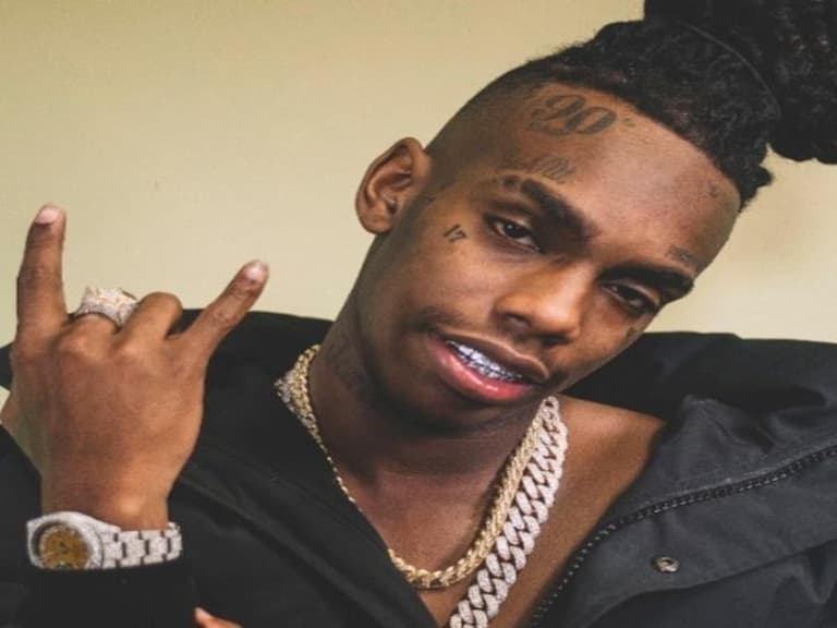 饒舌歌手確診！肯爺也愛的 YNW Melly 在獄中染「新冠病毒」，律師爆驚悚內幕：確診後都沒戴口罩⋯