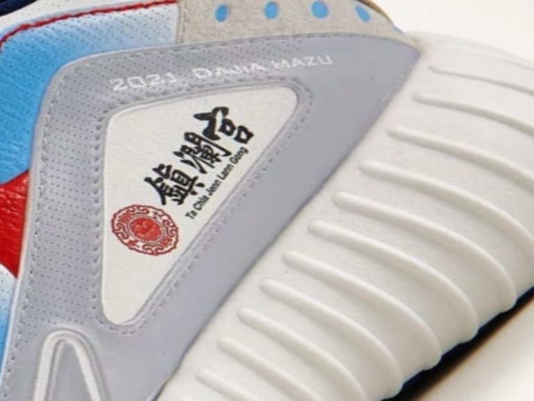 媽祖版椰子！台灣製「鎮瀾宮聯名球鞋」中底竟與 adidas Yeezy 超相似，不到 4,000 台幣就能入手⋯