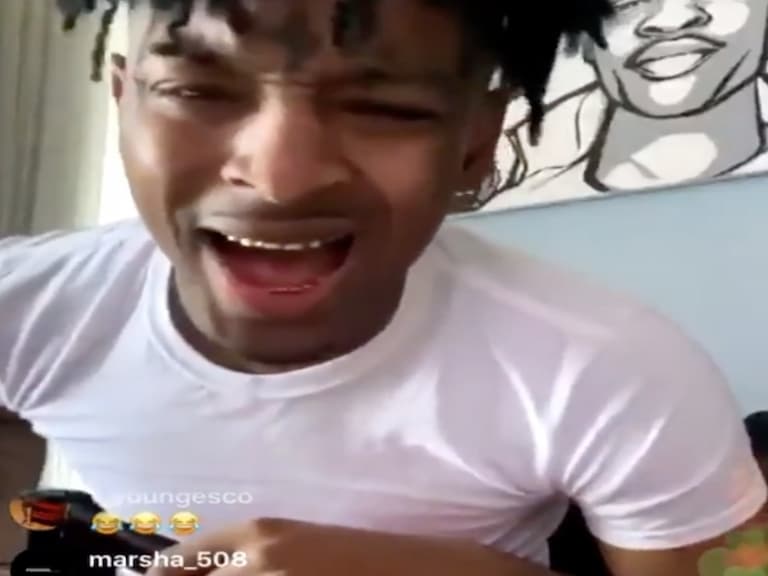 施主,你還是饒舌吧! 21 Savage 開直播飆唱 R&B「魔性歌喉」讓人崩潰:比我家的貓叫春還難聽⋯