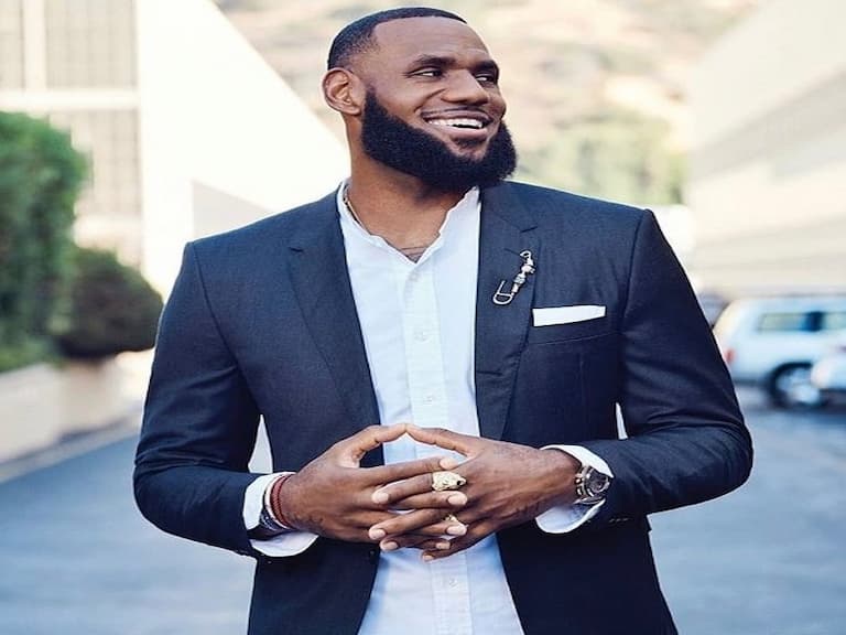 超會穿的詹皇，體香也很時髦！LeBron James 私下最愛香水曝光！網友：無法想像⋯